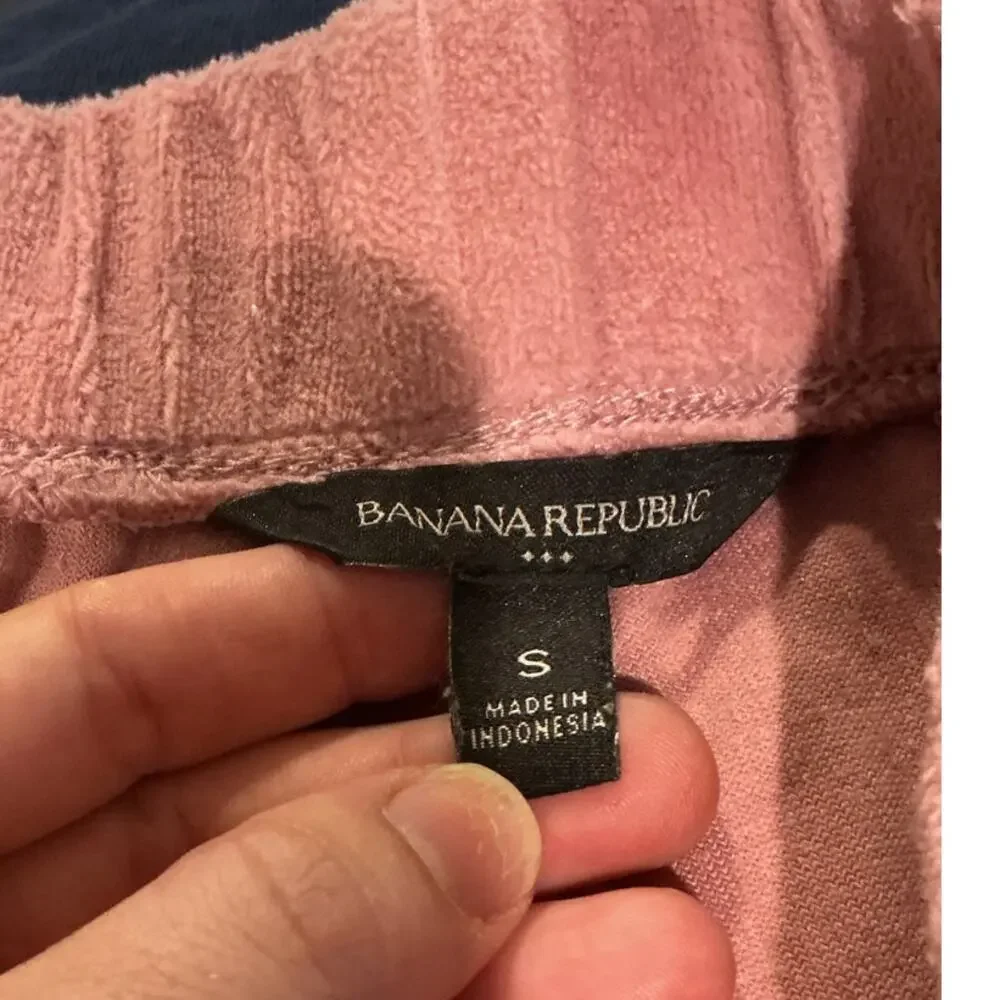 Banana Republic pink leisure